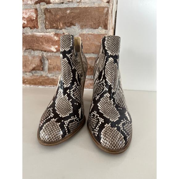 Vince Camuto Famhida Snakeskin Ankle Bootie Women’s Size 9.5 NWOB - Picture 3 of 9